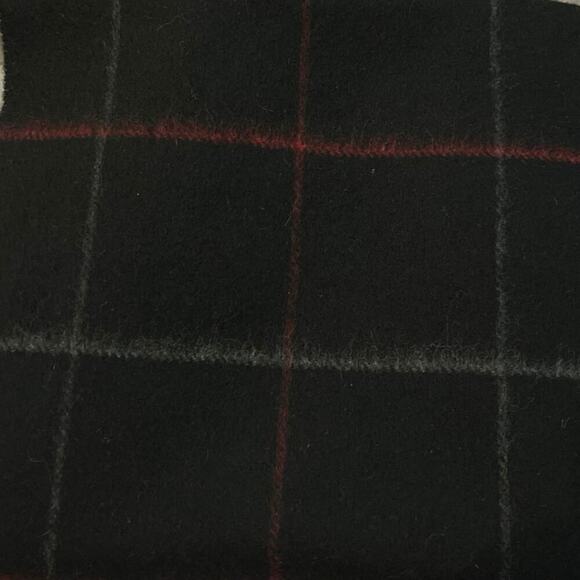Scots Regal 100% Cashmere Scarf Black Gray Red Plaid Fringe Made in Scotland - Picture 3 of 3